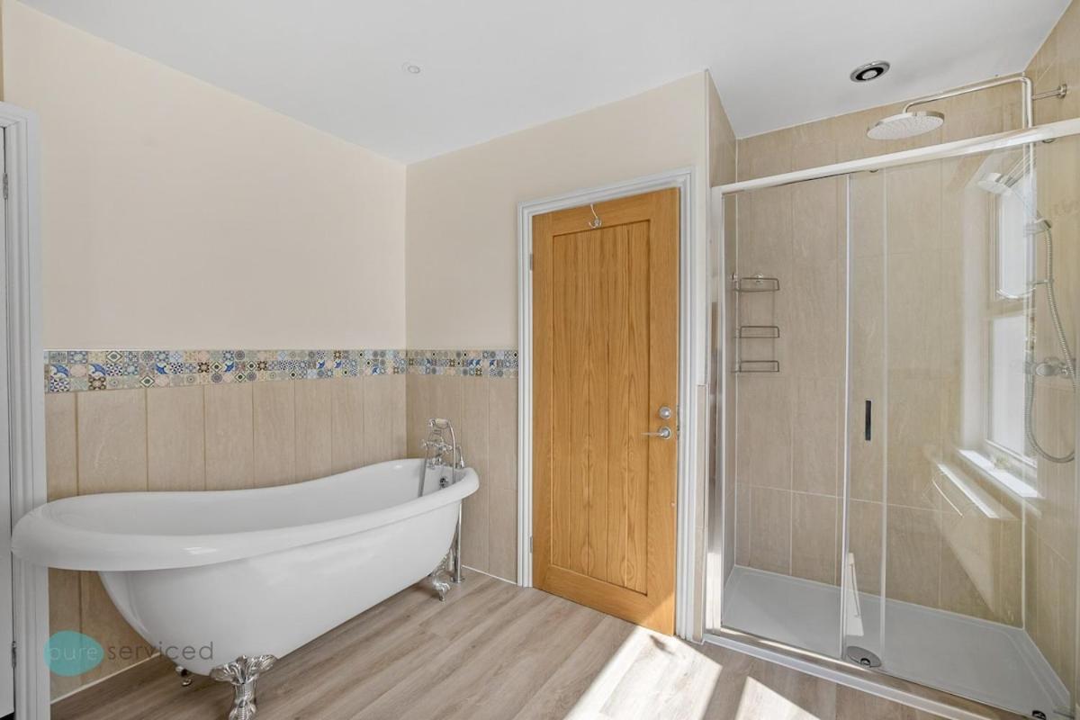 3 Bed - Admiralty Retreat By Pureserviced Holiday home Plymouth