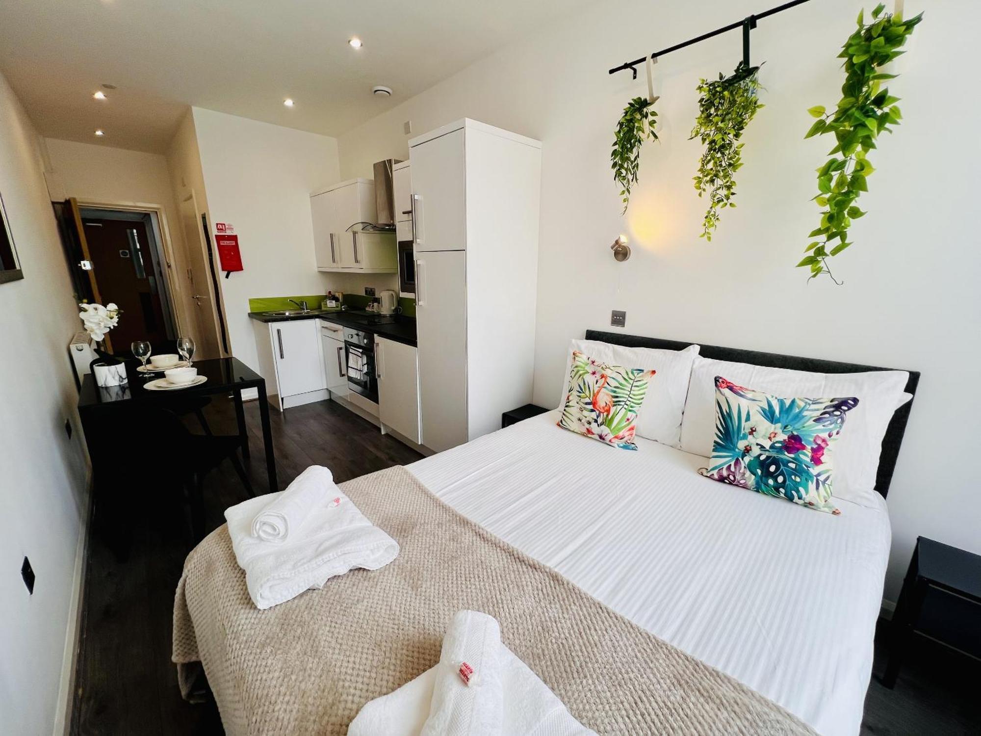 Fox House Studios, Aparthotel 4*