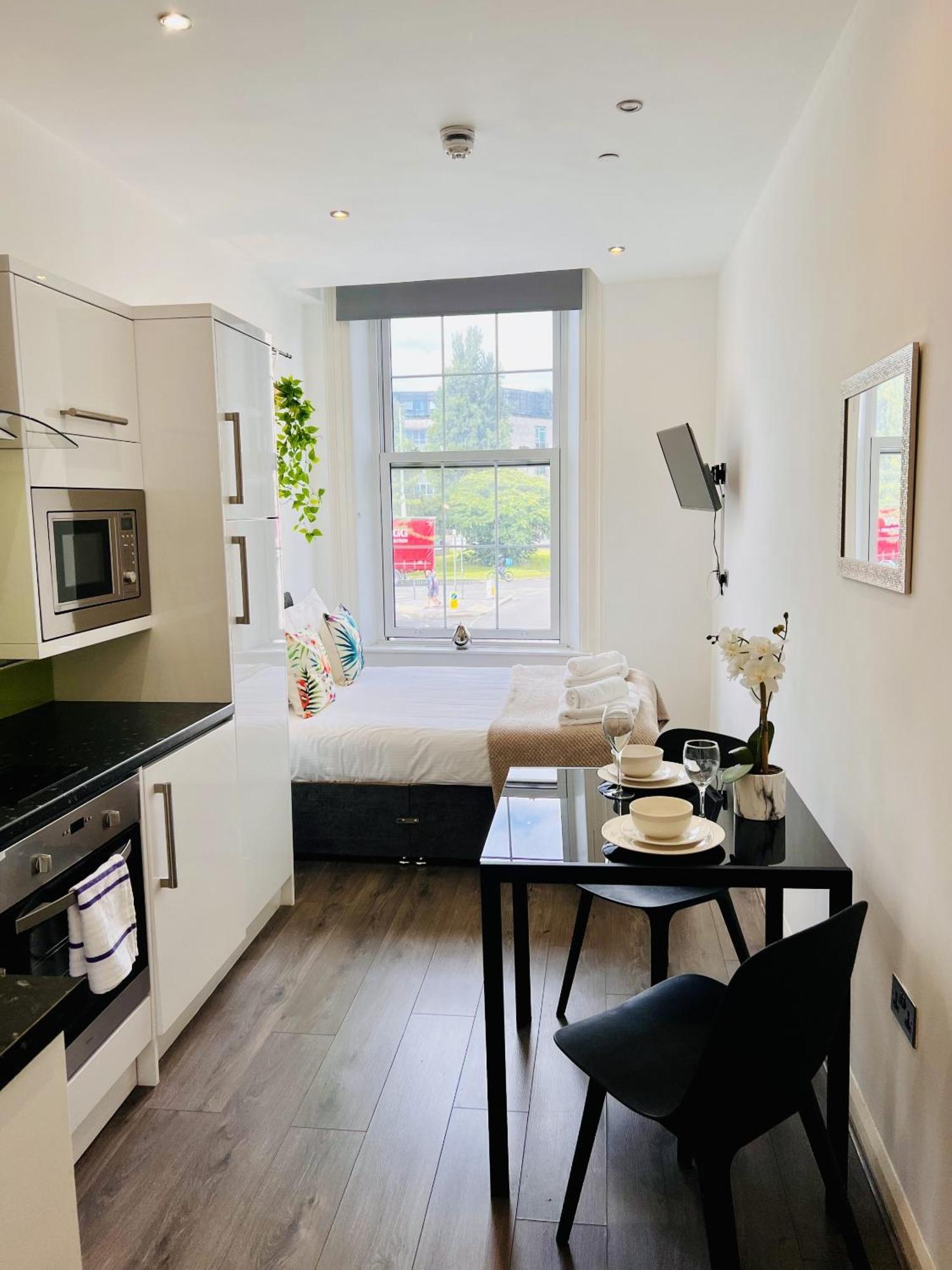 Fox House Studios, Aparthotel Apartment 4*
