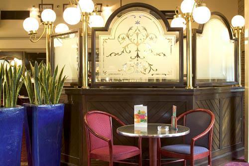 Legacy International Hotel 3*