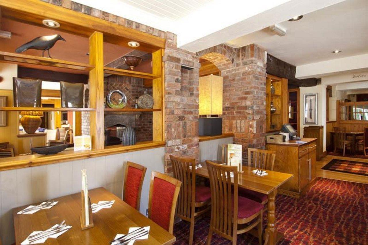 Premier - Lockyers Quay Hotel