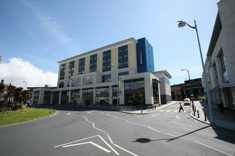 Hotel Travelodge 3*