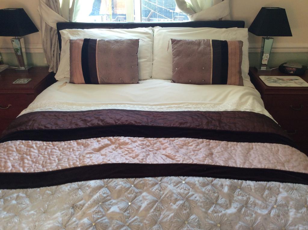 Alma 4* Plymouth