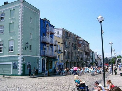 Ashgrove House 3* Plymouth