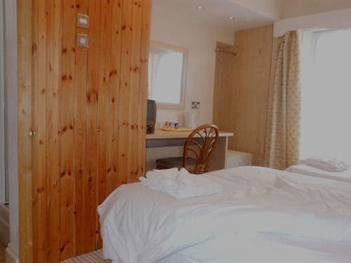 The Kynance House On ,26 Ensuite Hotel 3*