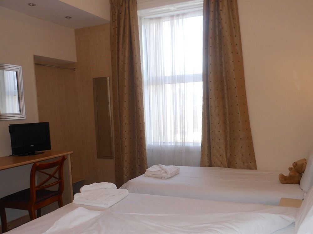 The Kynance House On ,26 Ensuite Hotel 3*