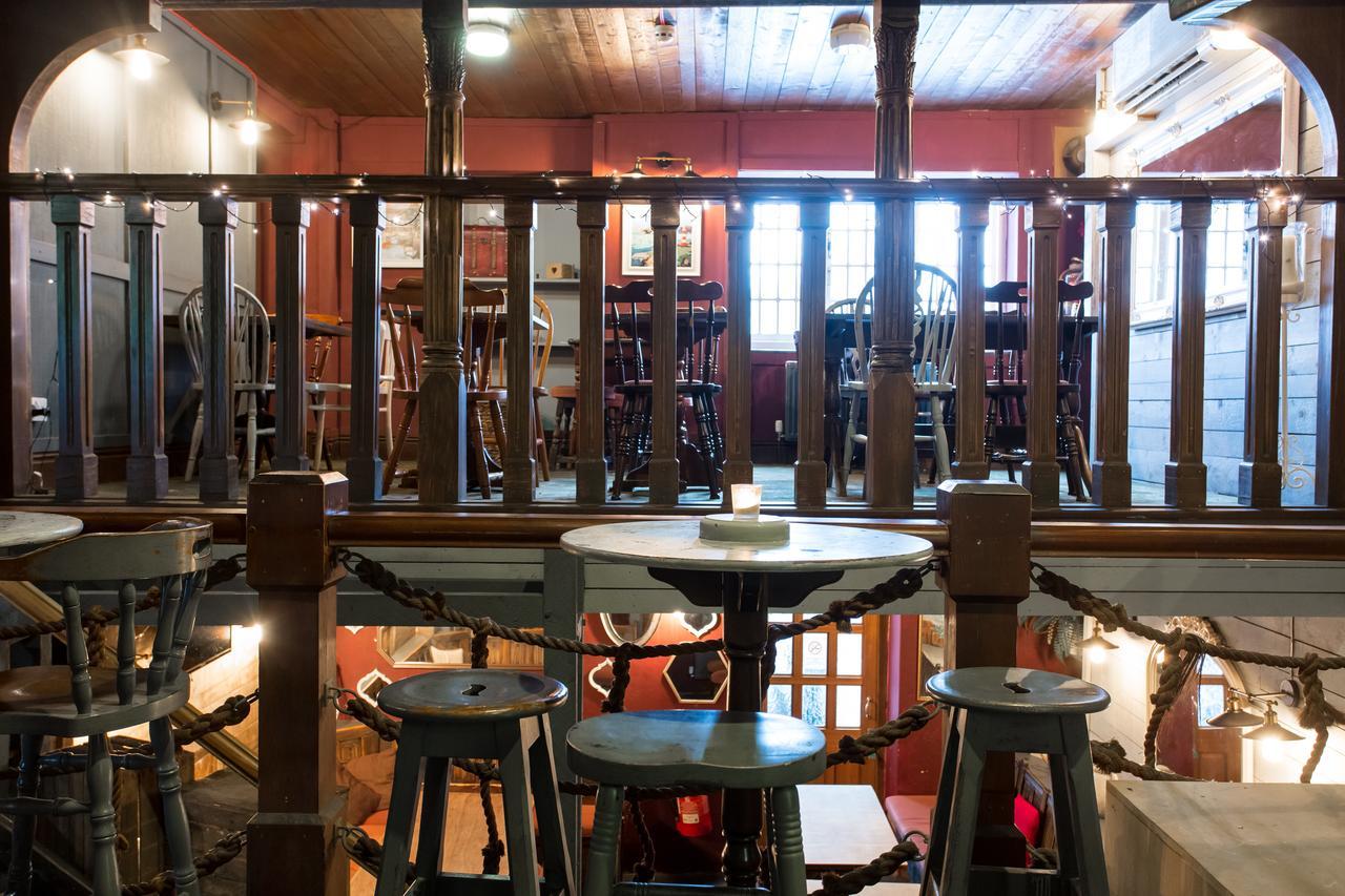 Pub On The Pensão 3*