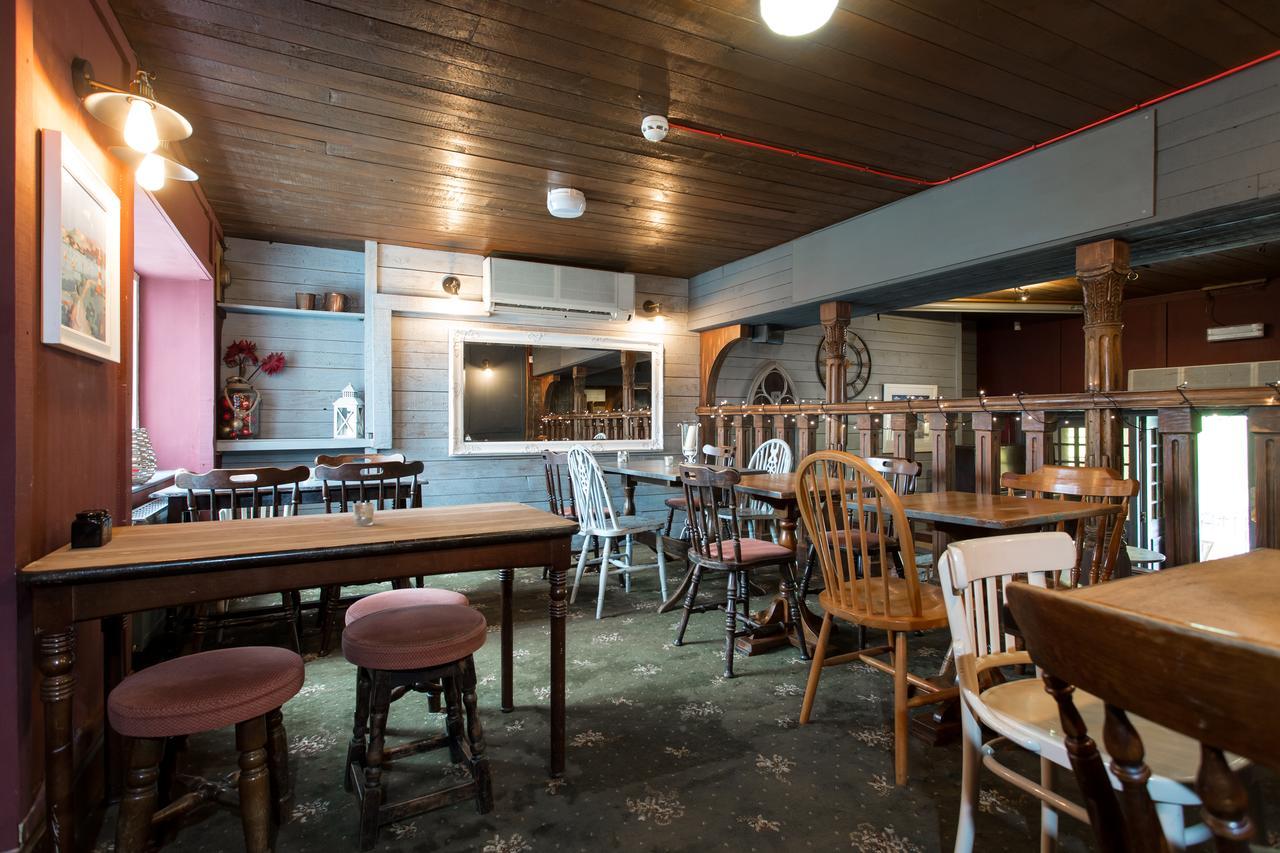 Pensão Pub On The 3*