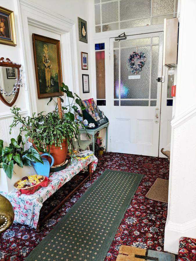 Sydney House