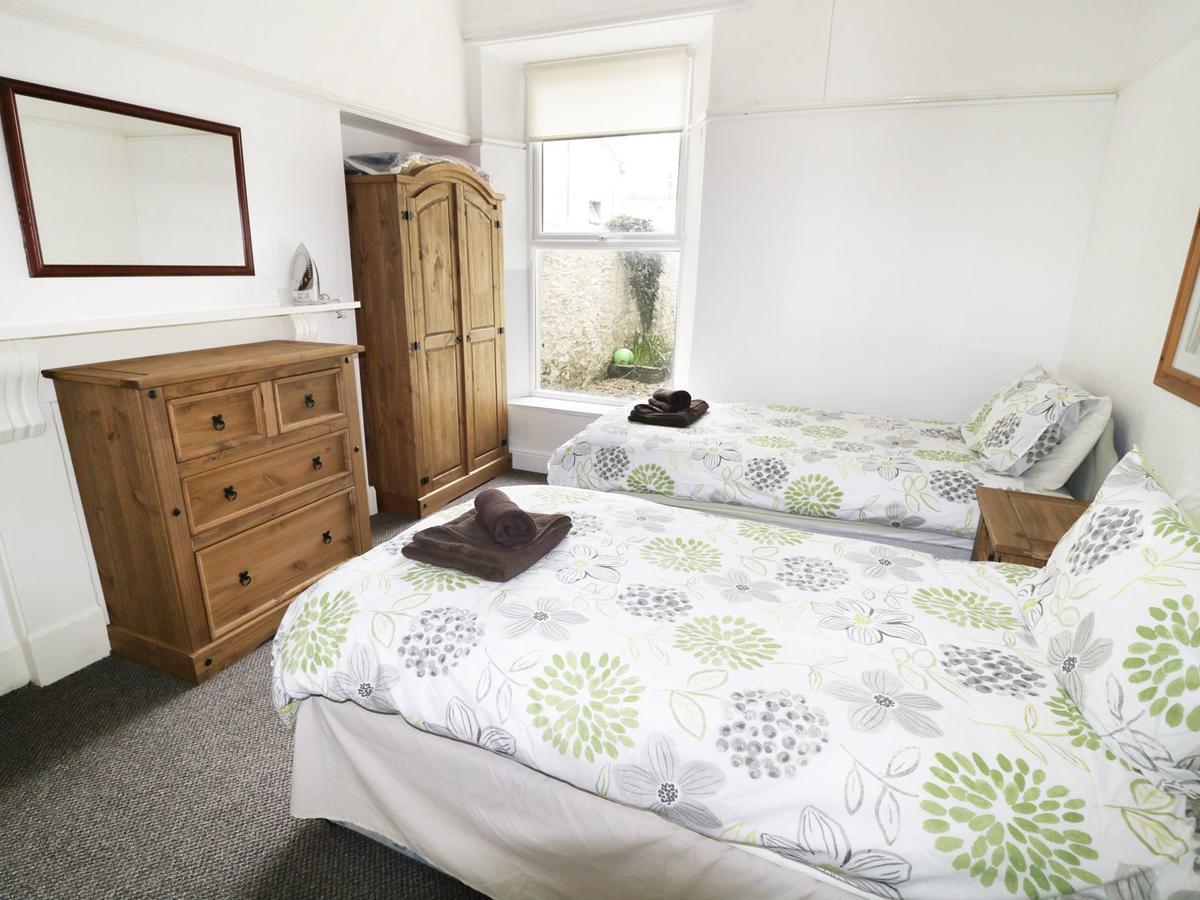 Garden Apartment, * Plymouth