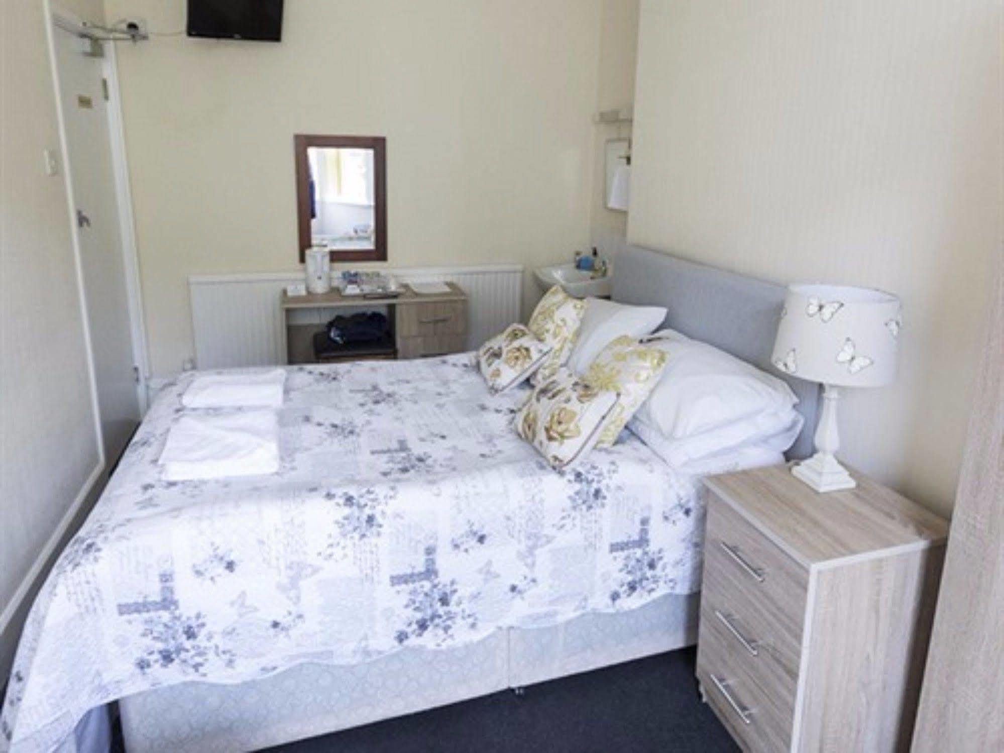 Guest house The Firs Plymouth