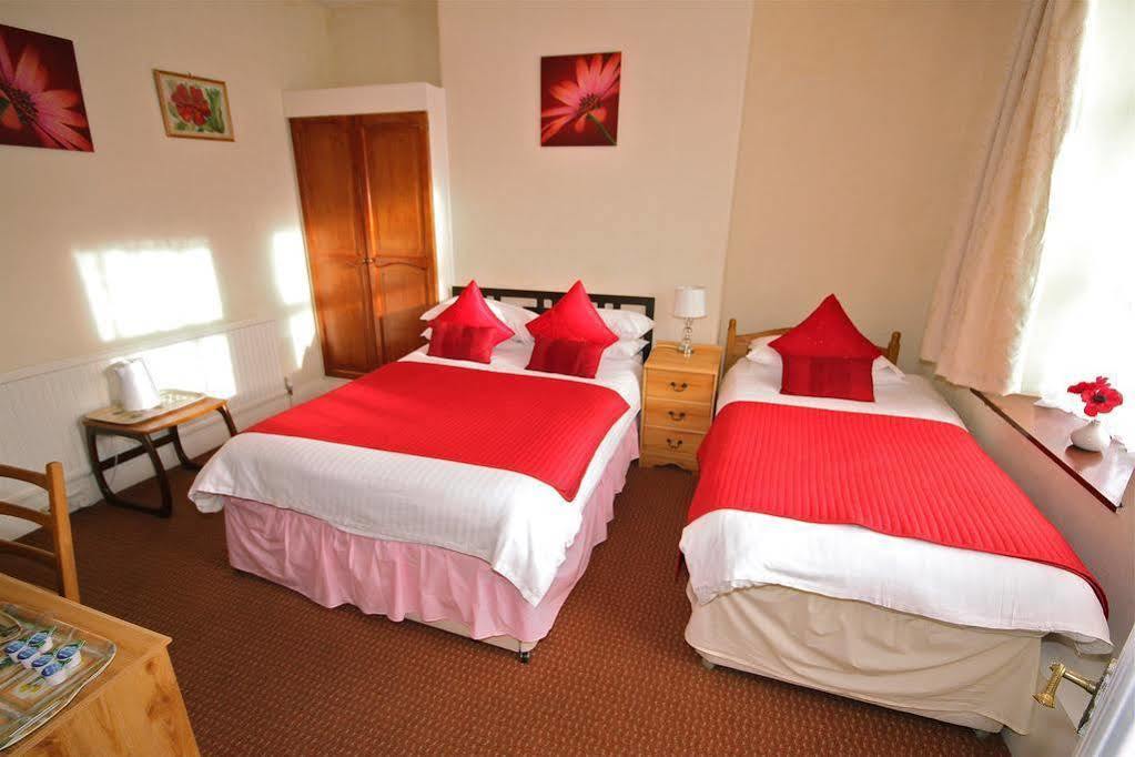 The Firs Guest house 4*