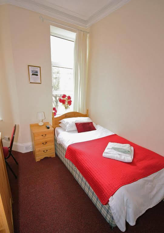 The Firs Guest house 4*