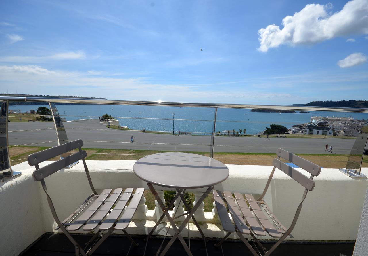 1 Elliot Terrace Aparthotel 4*