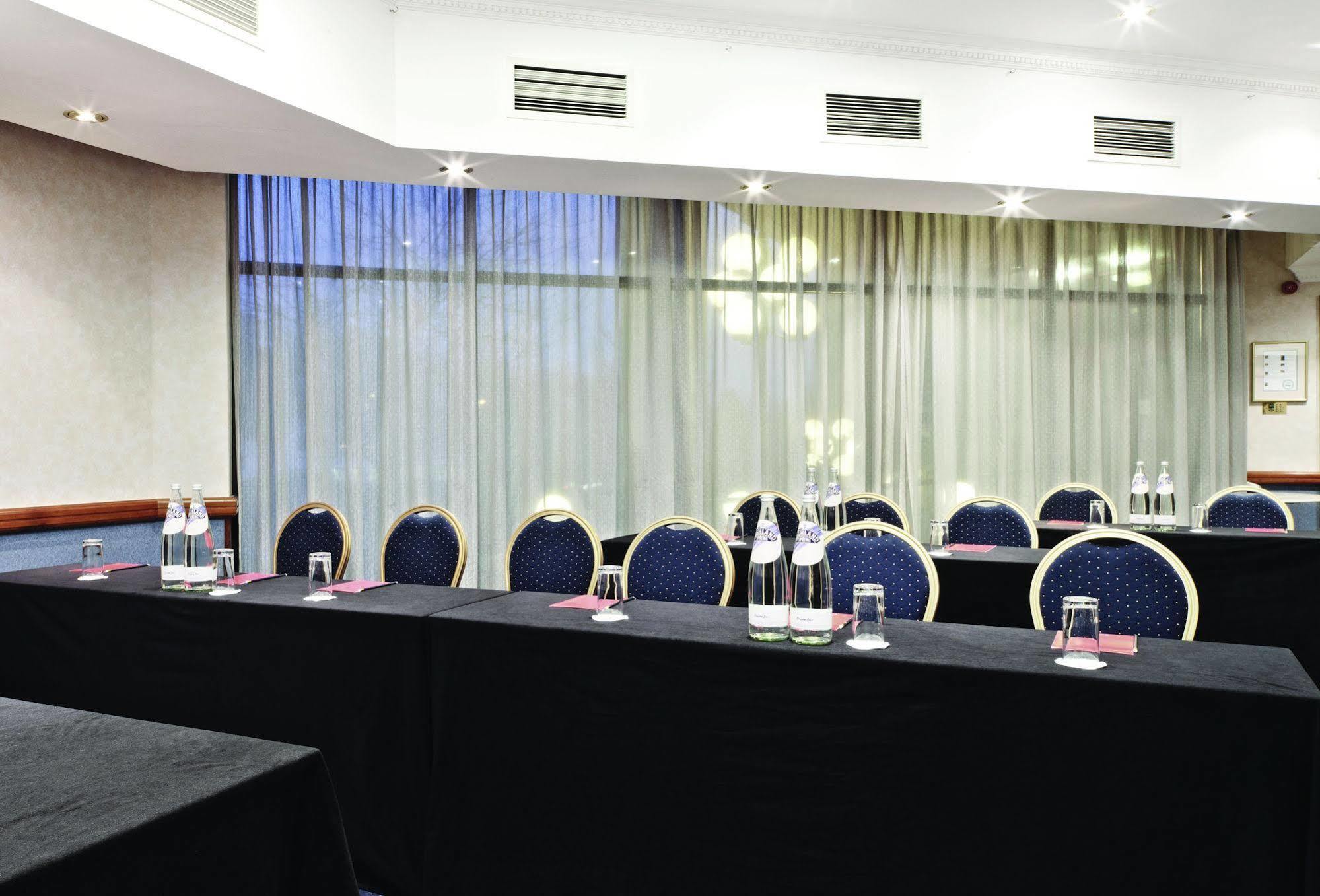 Copthorne Hotel 4*
