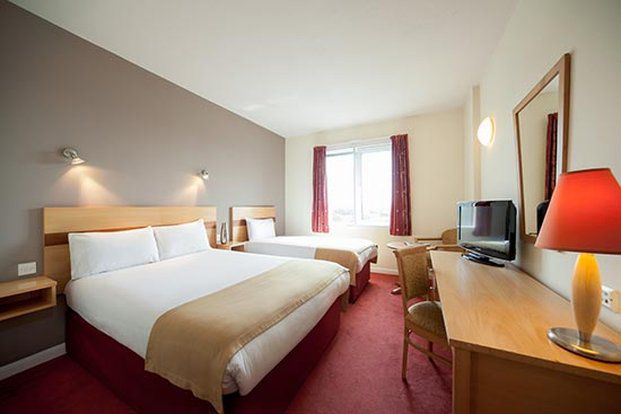 Leonardo 4* Plymouth