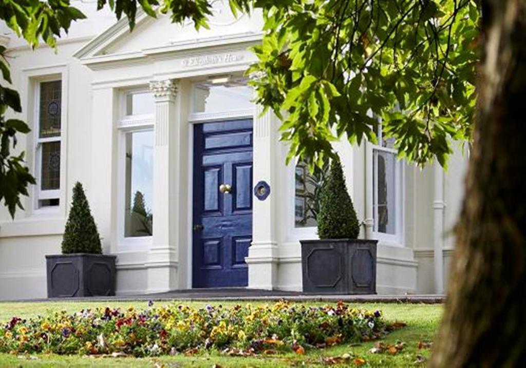Hotel St Elizabeth's House Plymouth