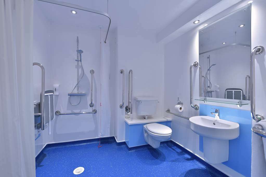 Travelodge 3* Plymouth