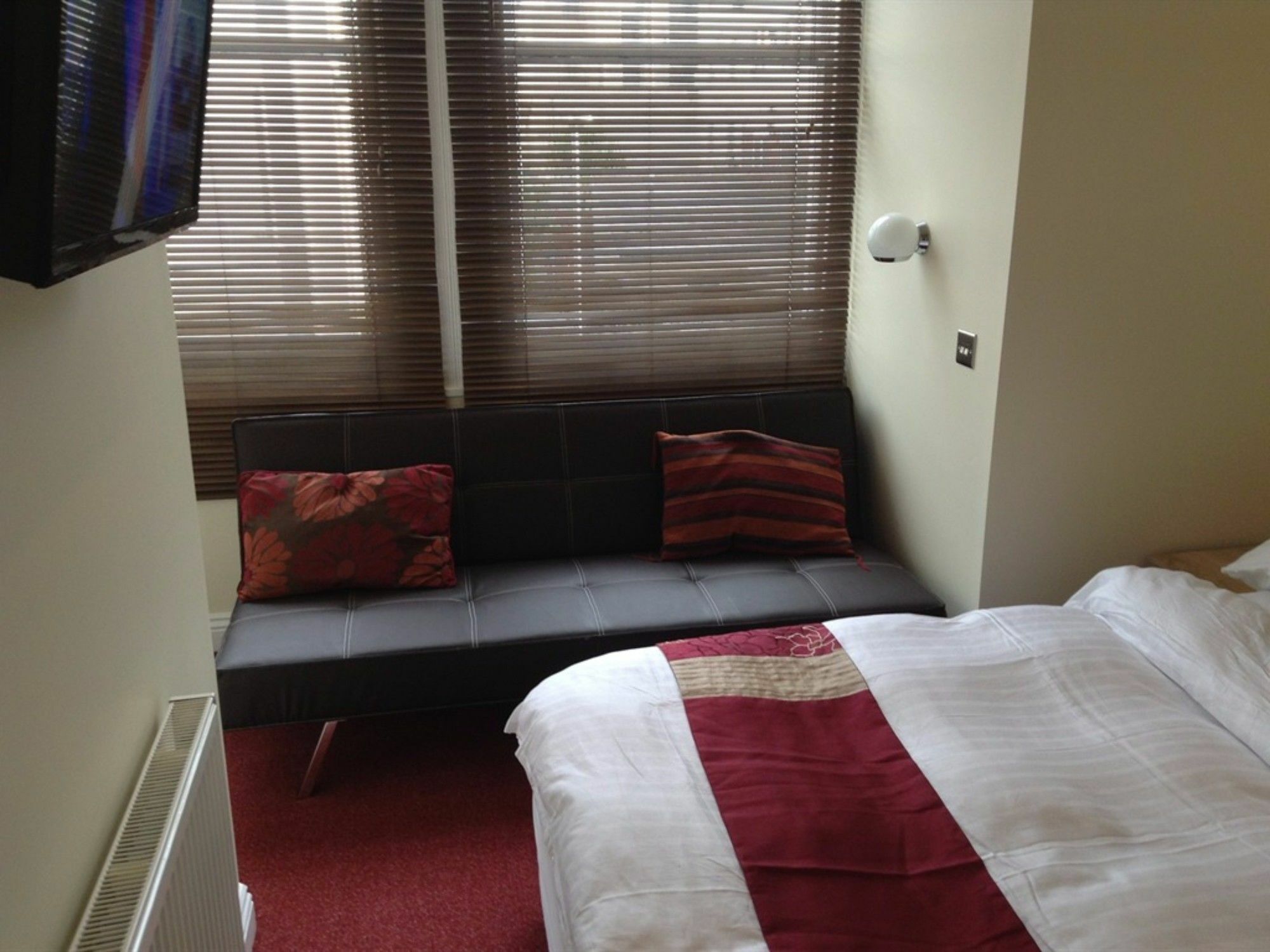 Cassandra Bed & Breakfast Plymouth