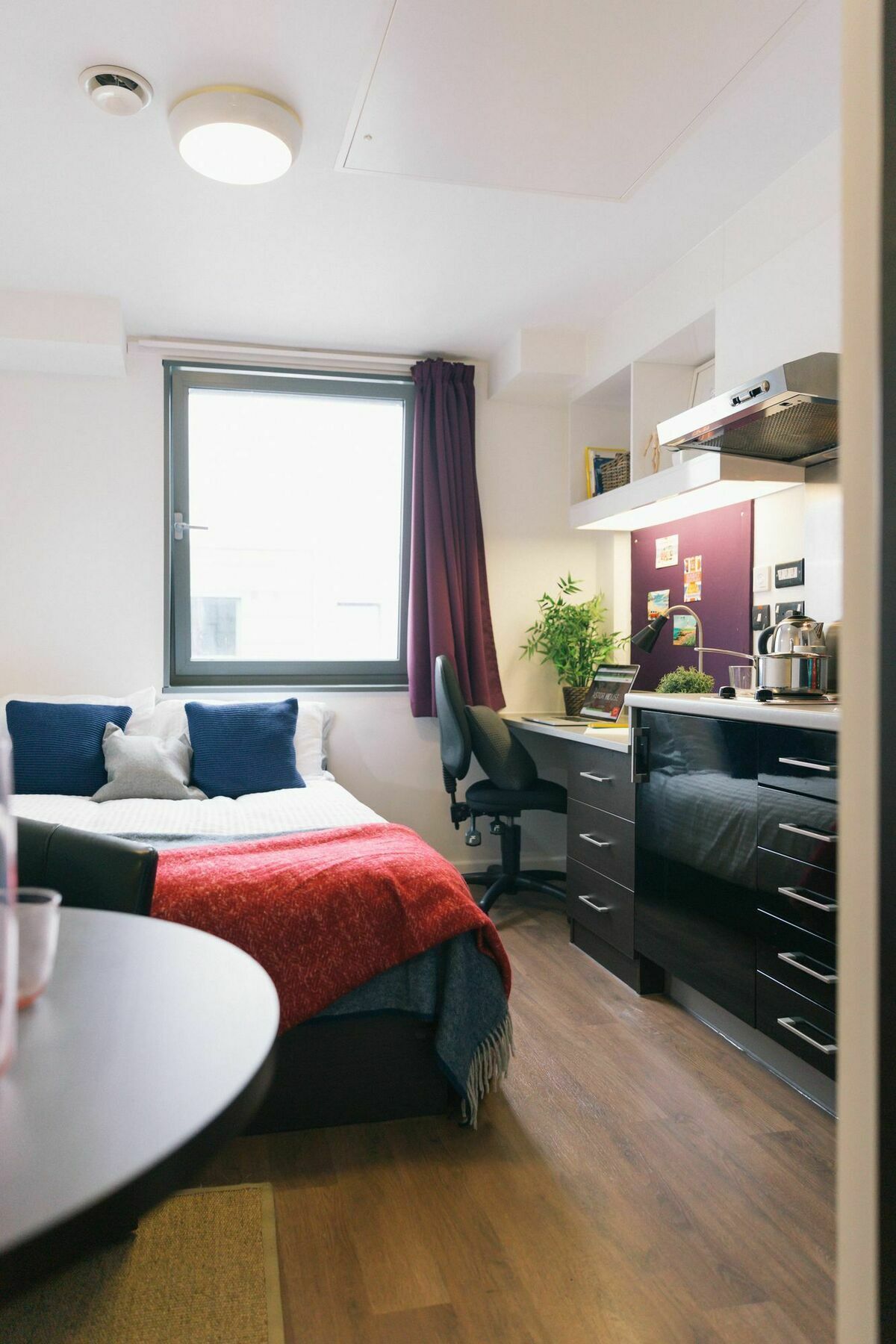 Hashtag Apartment *