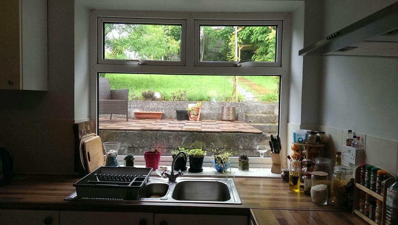 Homestay Double And Single In The Quiet Area With Excellent Shared Facilities