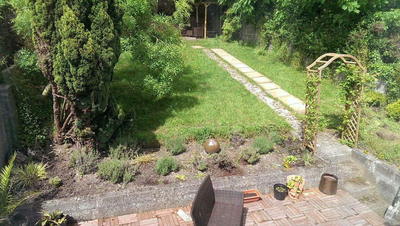 Homestay Double And Single In The Quiet Area With Excellent Shared Facilities *