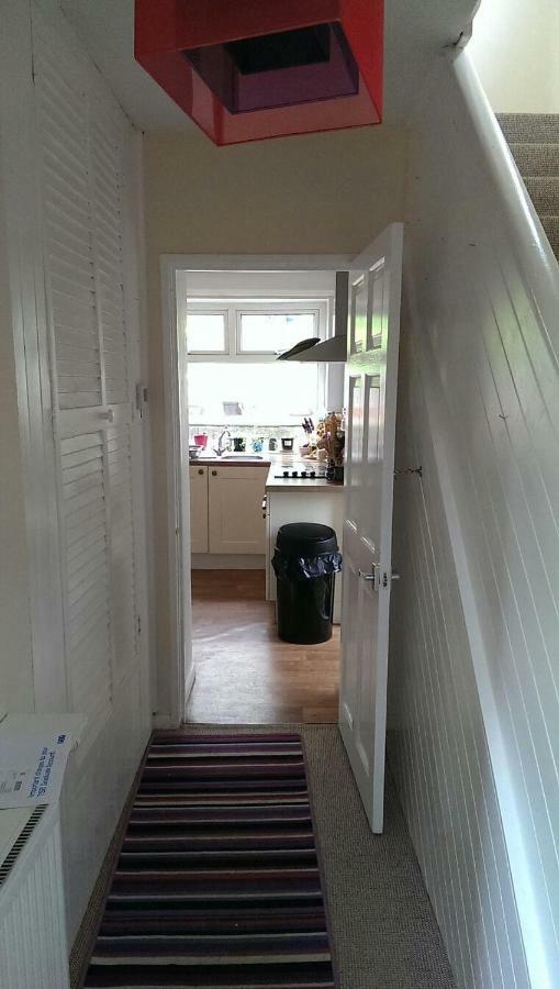 Double And Single In The Quiet Area With Excellent Shared Facilities *