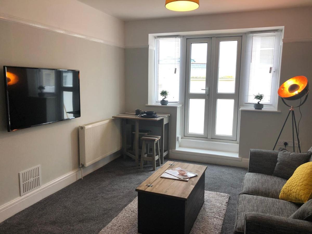 Bright Hideaway Apartment Plymouth