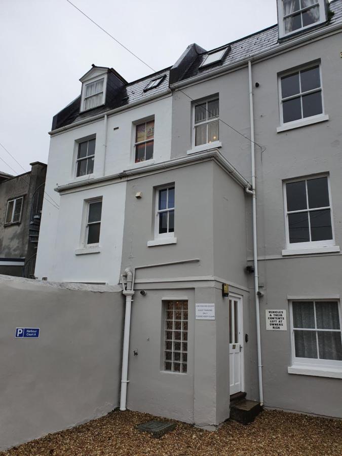 Apartment Harbour Court A Plymouth