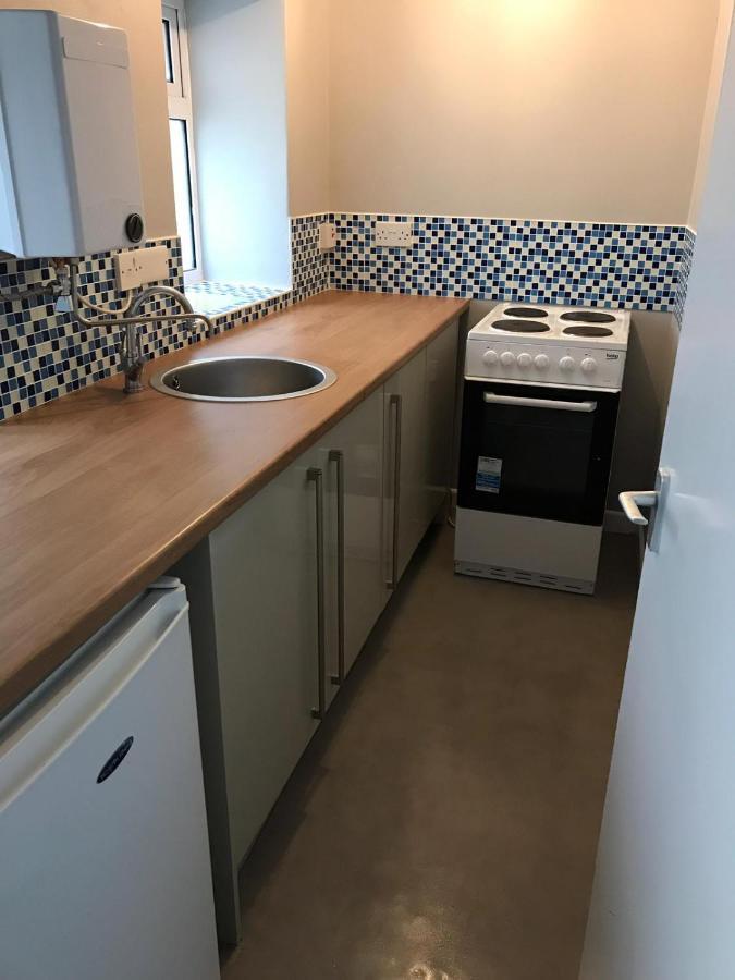 Flat With Parking Near Centre *