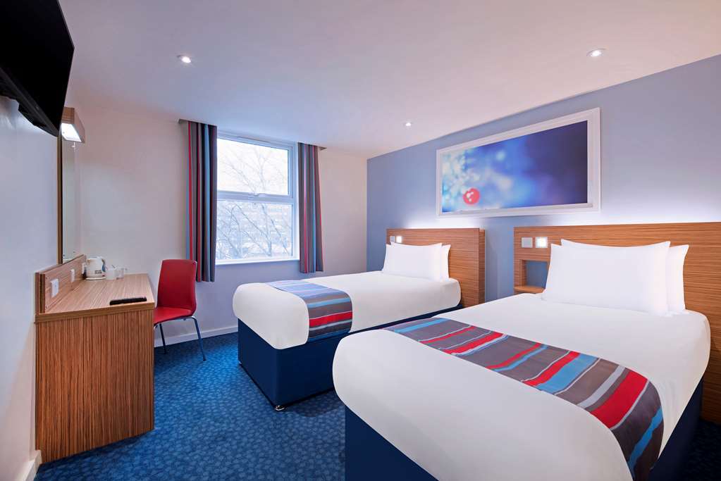 Travelodge Roborough 2* Plymouth