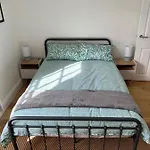 Lovely 1 Bed Flat *Free Parking* Hoe/Barbican Plymouth