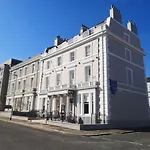 Invicta Hotel