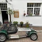 Island Lodge Since 1835 Barbican, Free Limited Parking, Dogs Friendly , Perfect For Ferry Terminal