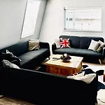 Plymouth City Centre Apartment Near Theatre Royal