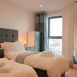 2 Bed - Leeward House By Pureserviced