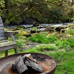 Fox Tor Apartment