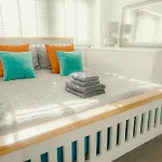 Super Duplex With Free Parking