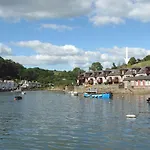 Gillyweed, Bridgend, Noss Mayo