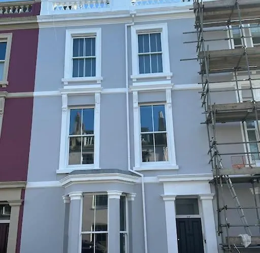 Beautiful 5 Bedroom House