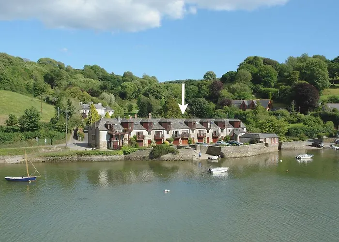 Gillyweed, Bridgend, Noss Mayo