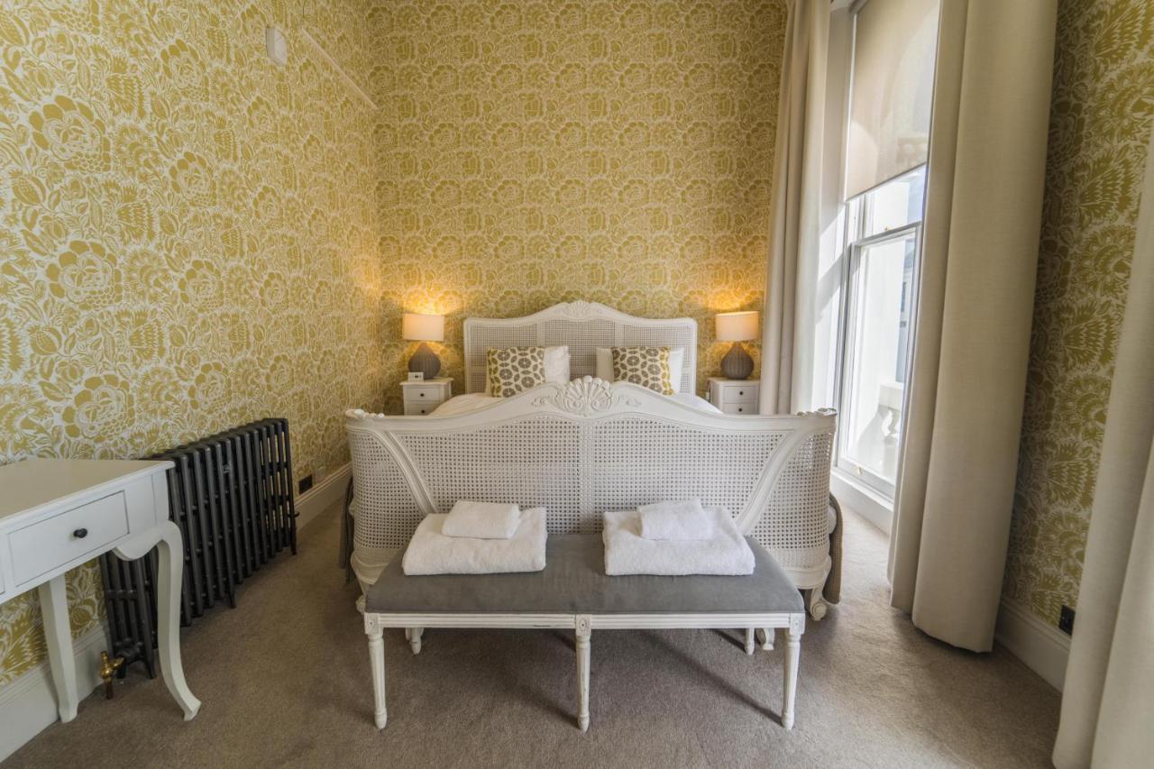 1 Elliot Terrace Aparthotel 4*