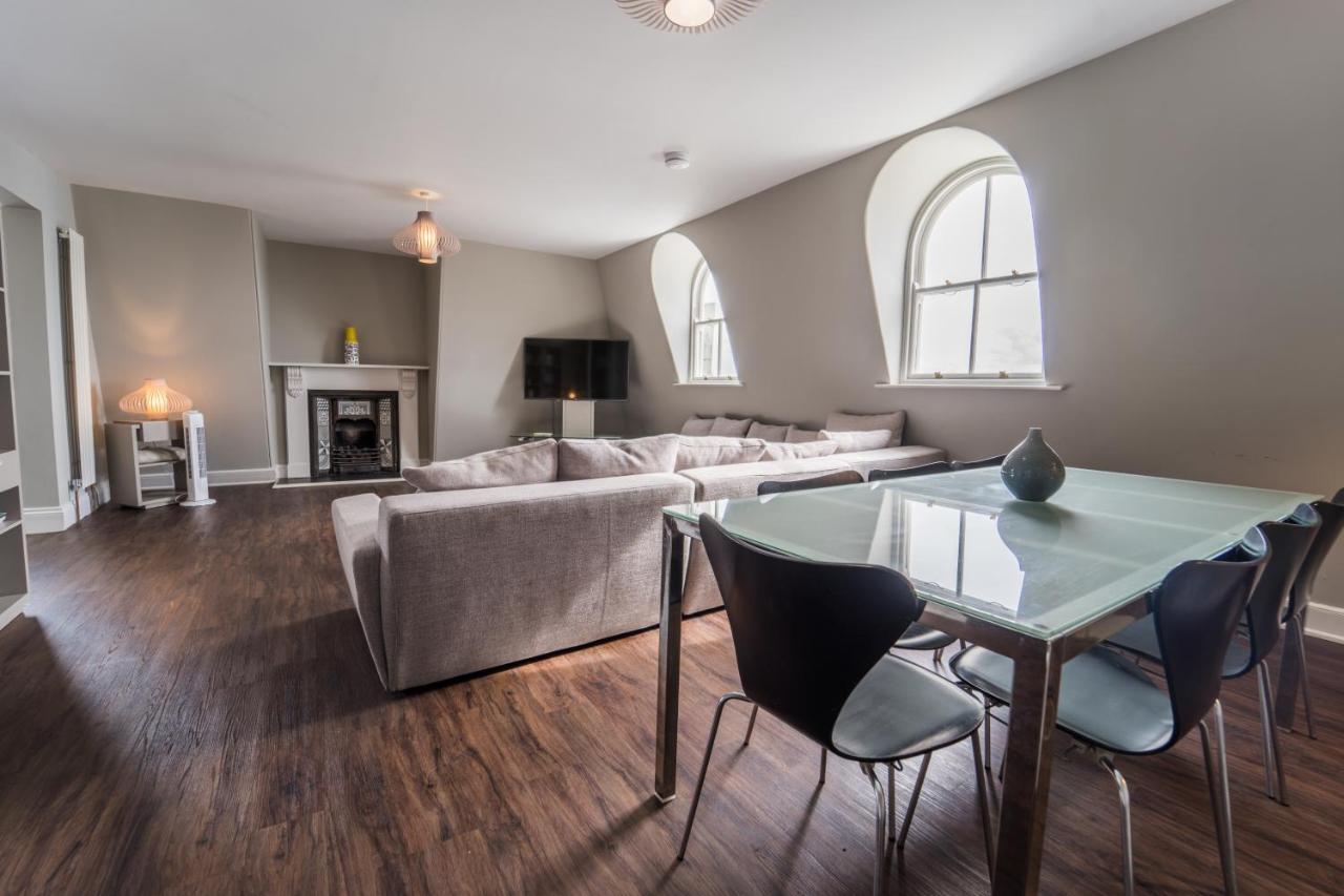 1 Elliot Terrace Aparthotel