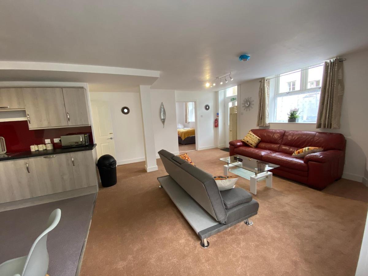 Octagon 1 Apartment