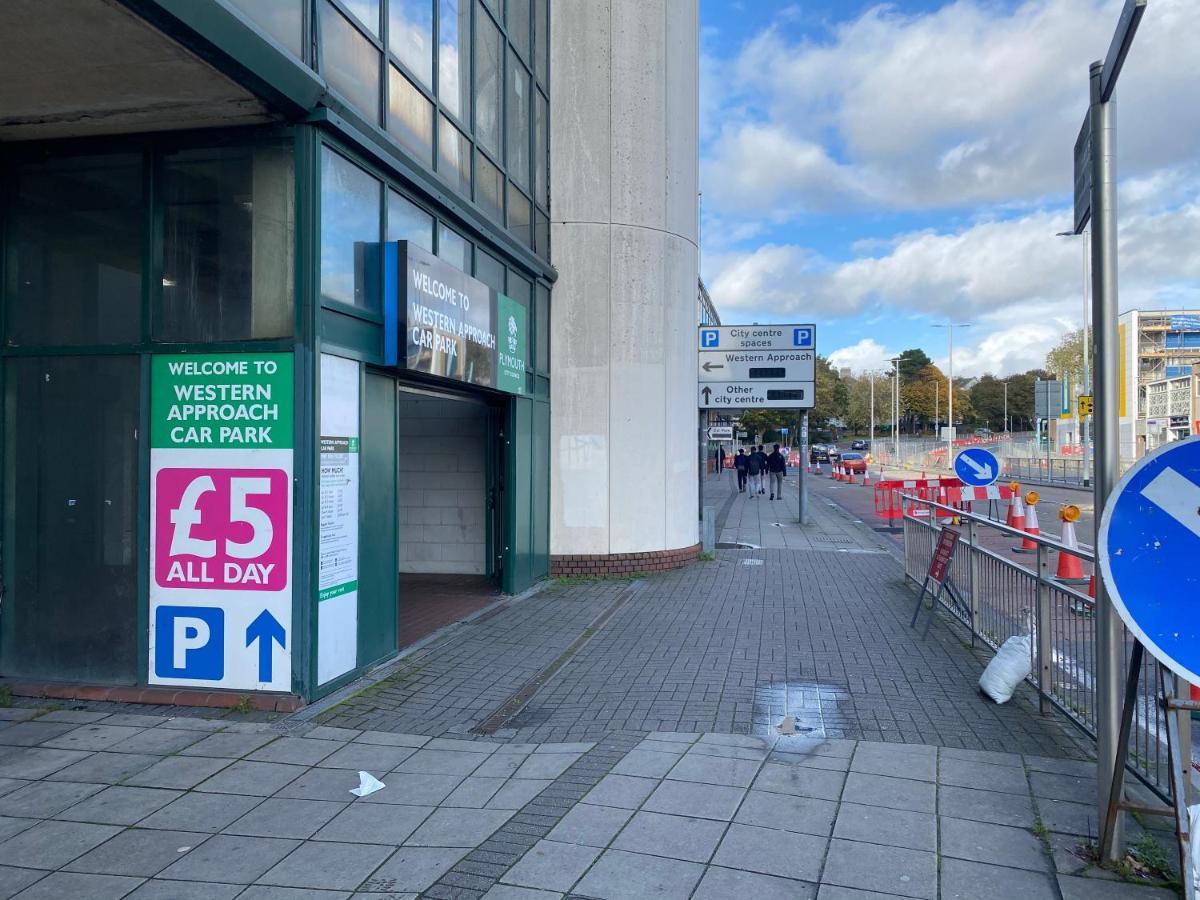 Octagon 1 Plymouth
