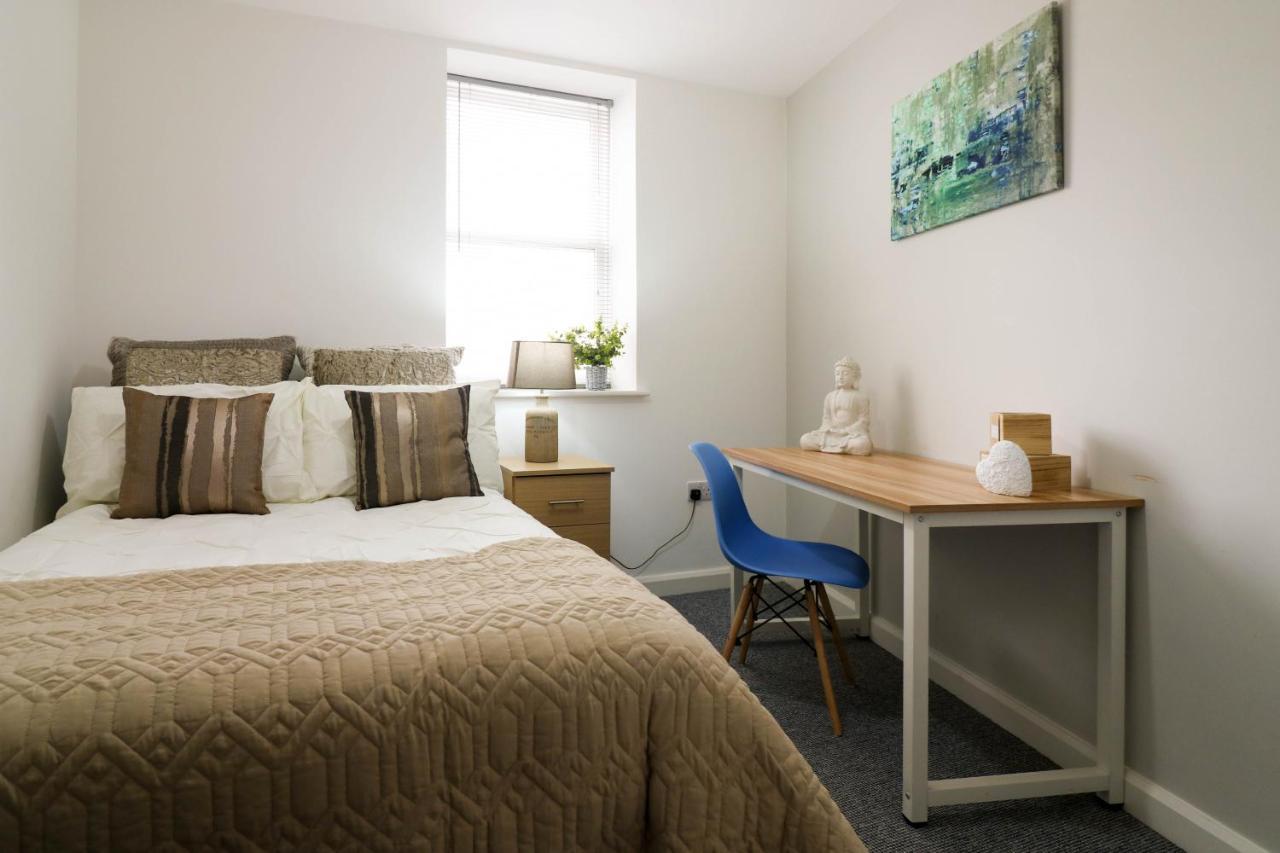 3 Elizabeth Court * Plymouth