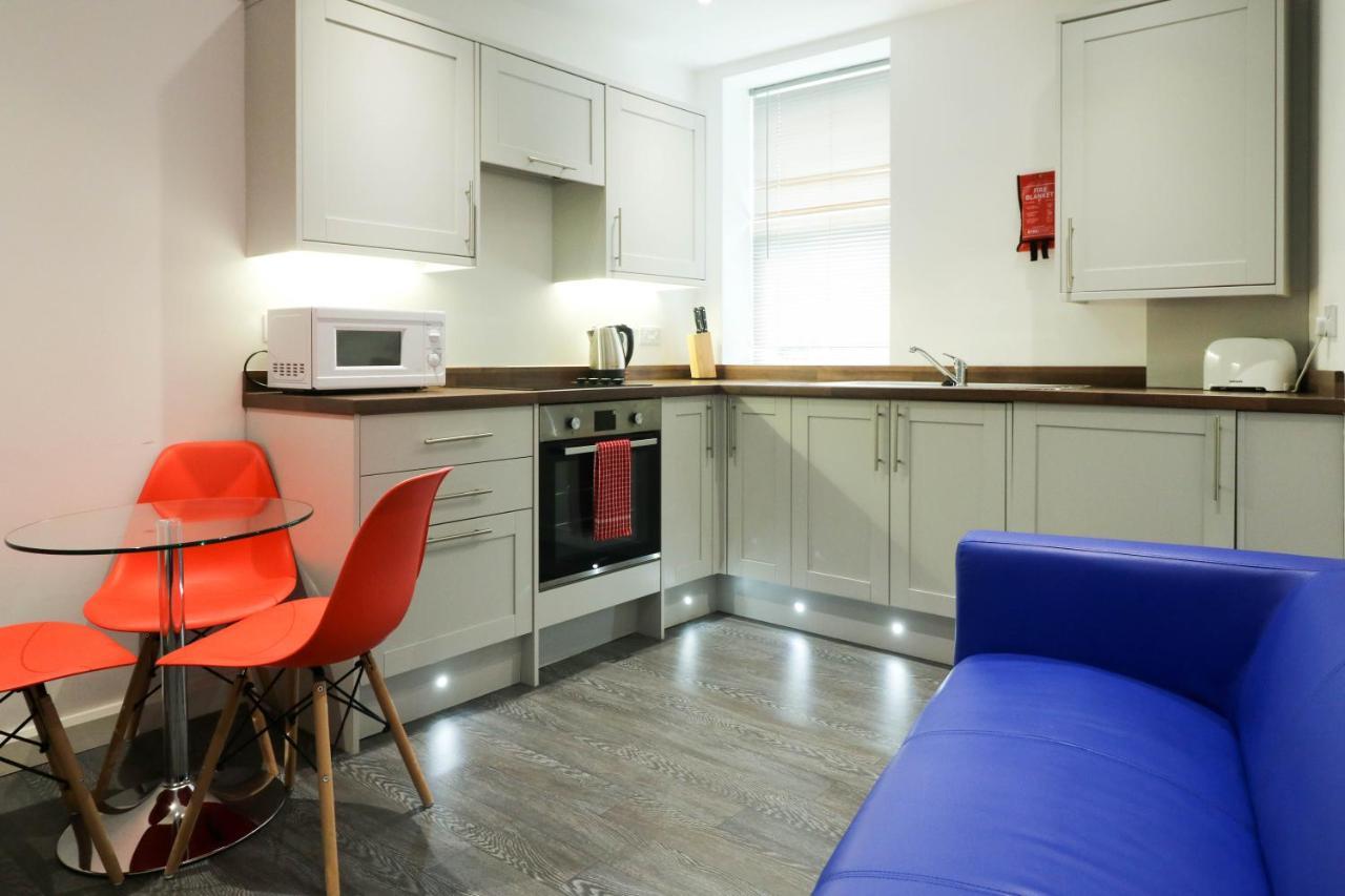 3 Elizabeth Court Apartment