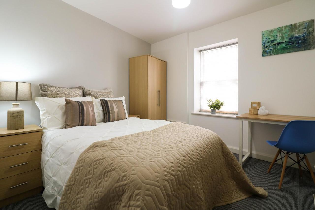 3 Elizabeth Court * Plymouth
