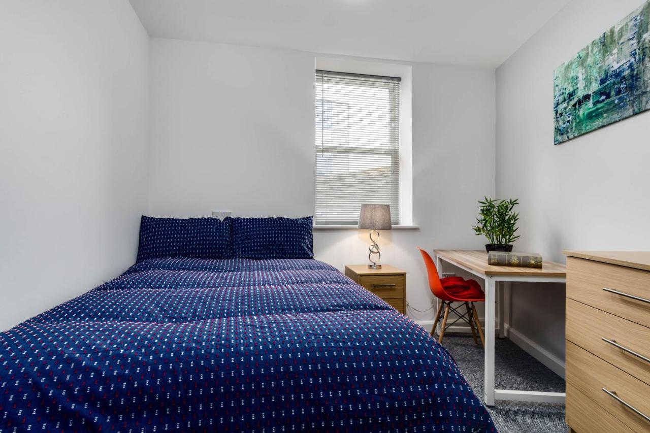 3 Elizabeth Court Apartment *