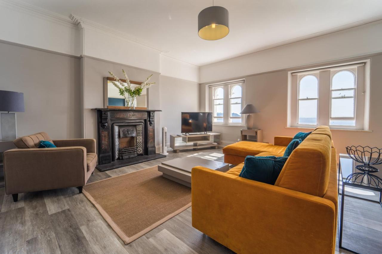 1 Elliot Terrace 4* Plymouth